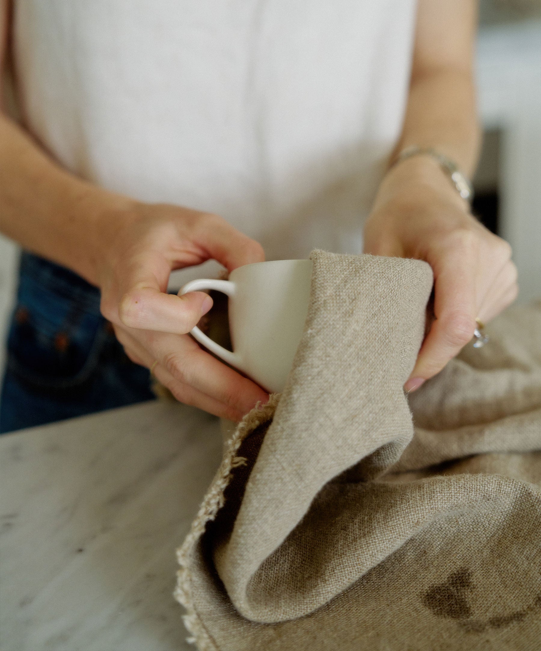 Frayed Edge Linen Absorbent Kitchen Towel in Natural - Image 4