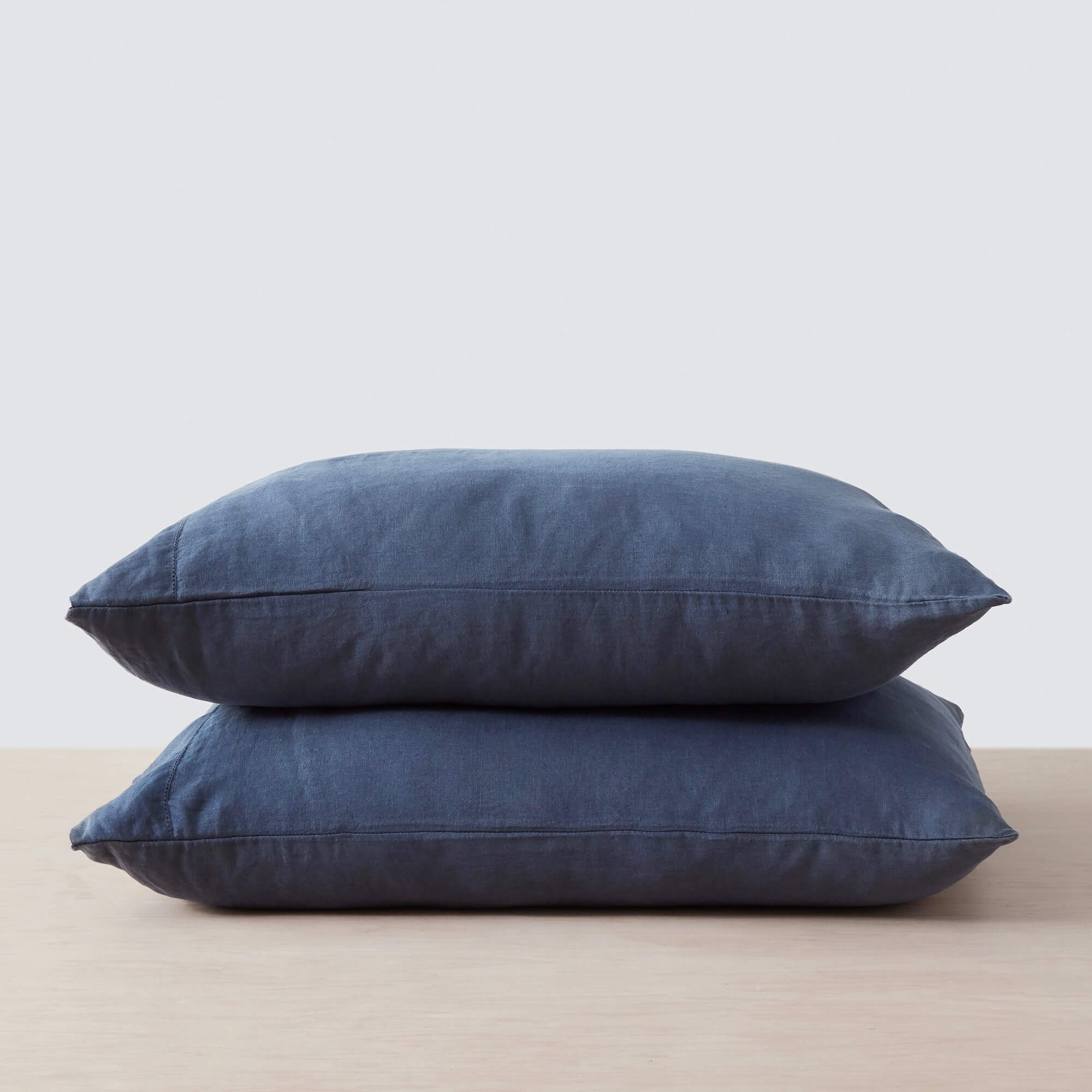 Refined Contemporary Linen Decorative Pillow - Image 28