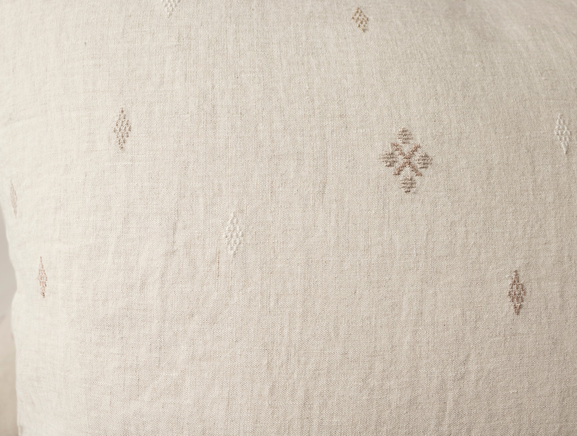 Natural Embroidered Linen Pillow Sham for Everyday Comfort - Image 6