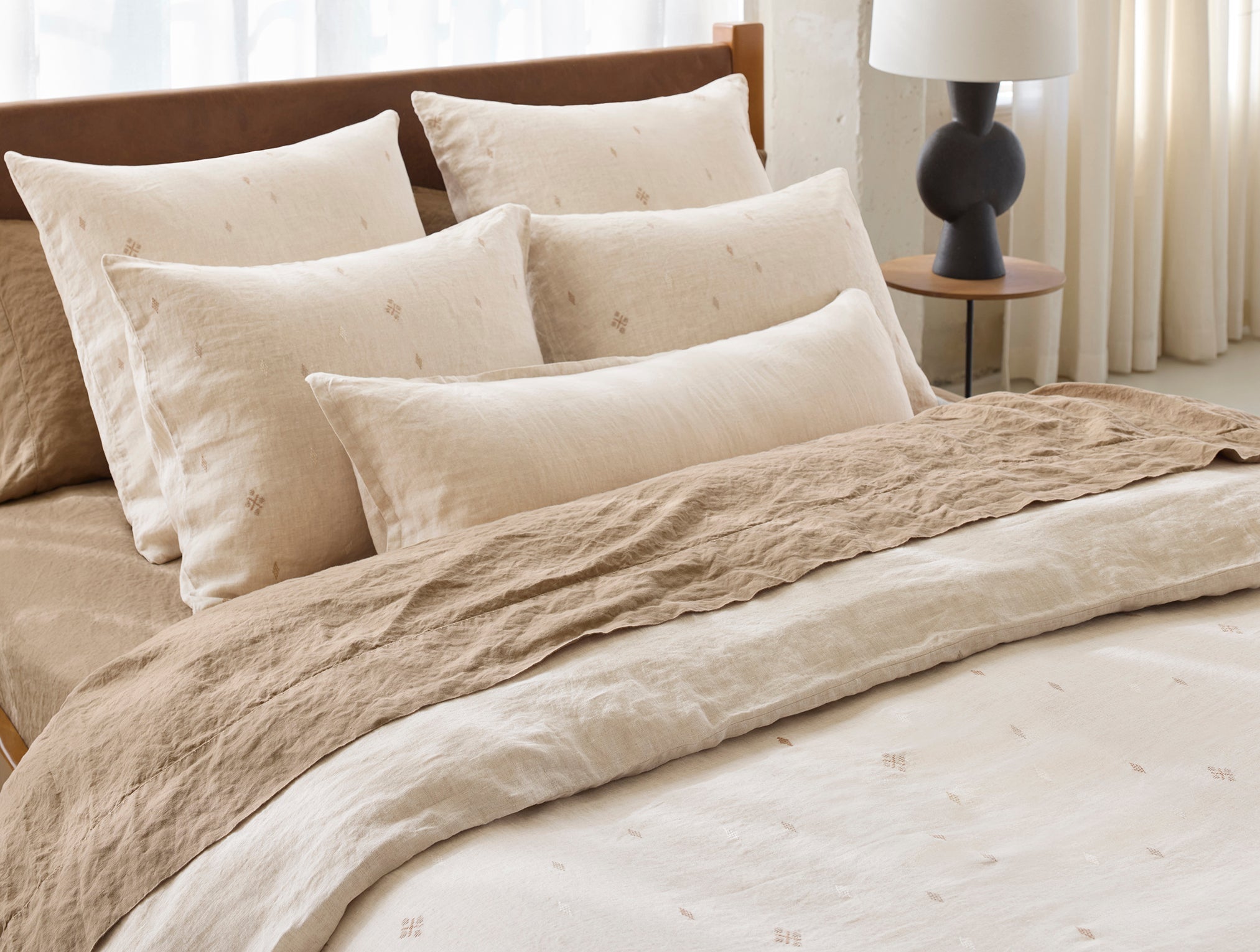 Natural Embroidered Linen Pillow Sham for Everyday Comfort - Image 5