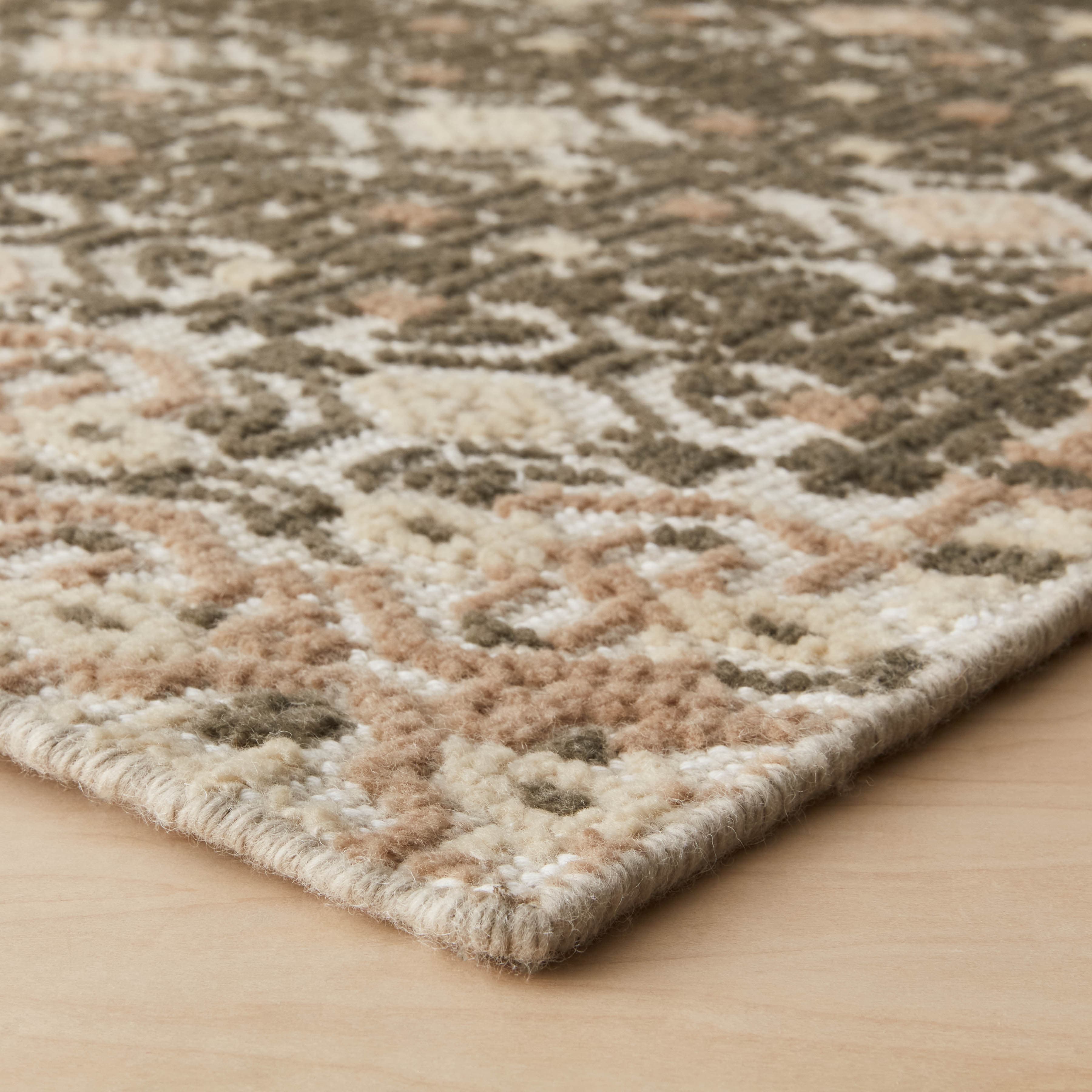 Decorative Hand-Knotted Accent Rug in Olive - Image 3