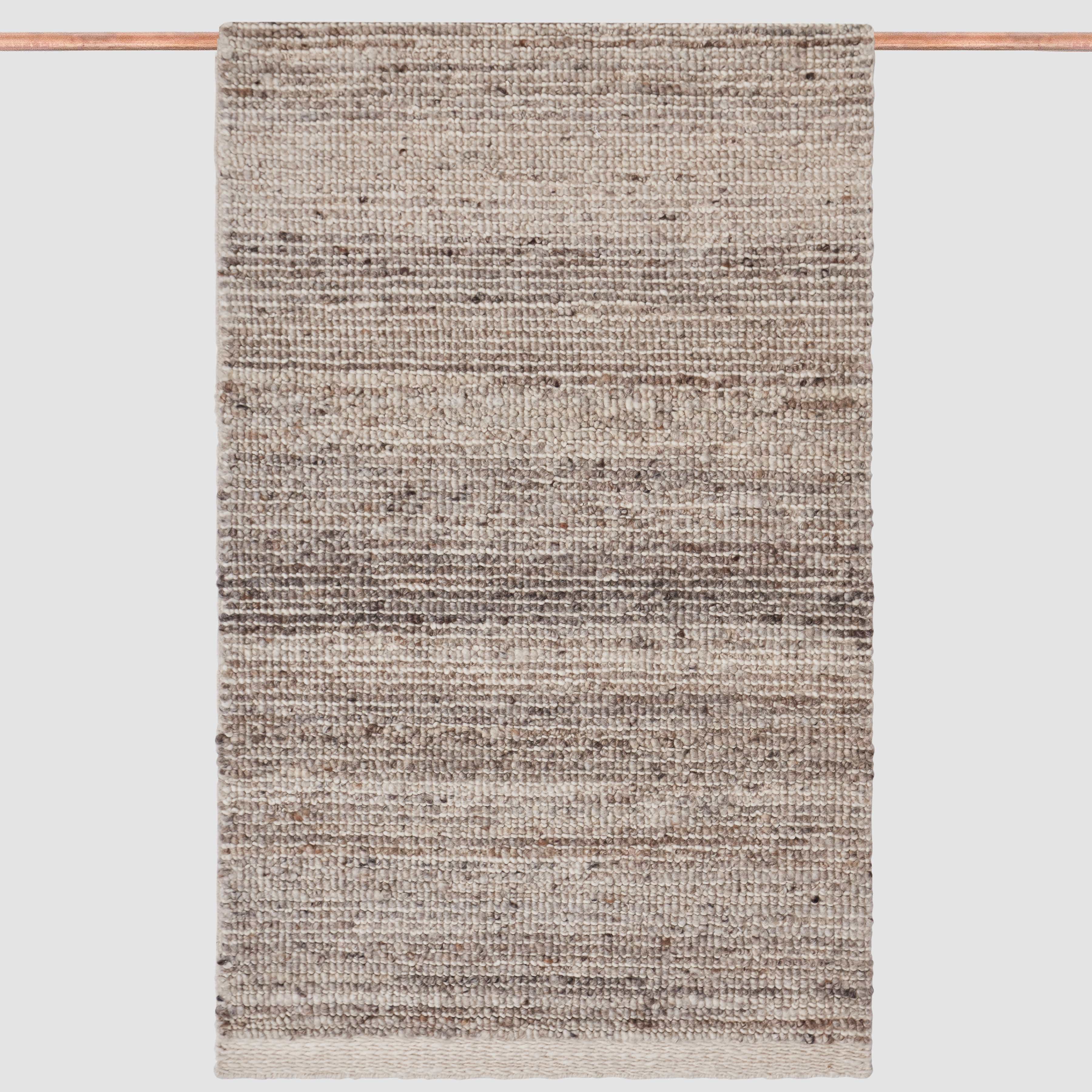 Decorative Handwoven Accent Rug in Mushroom