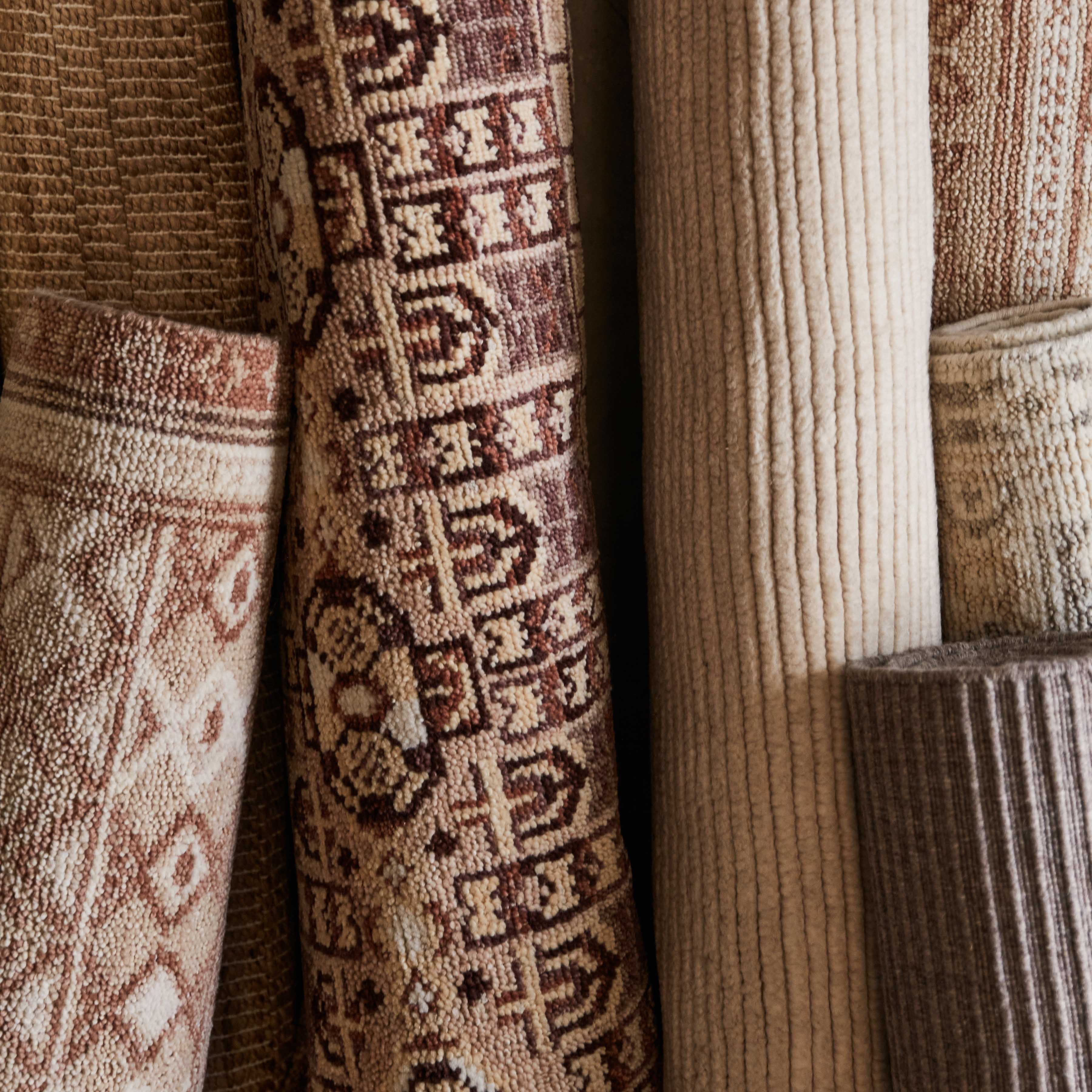 Modern Soft Hand-Knotted Area Rug - Image 18
