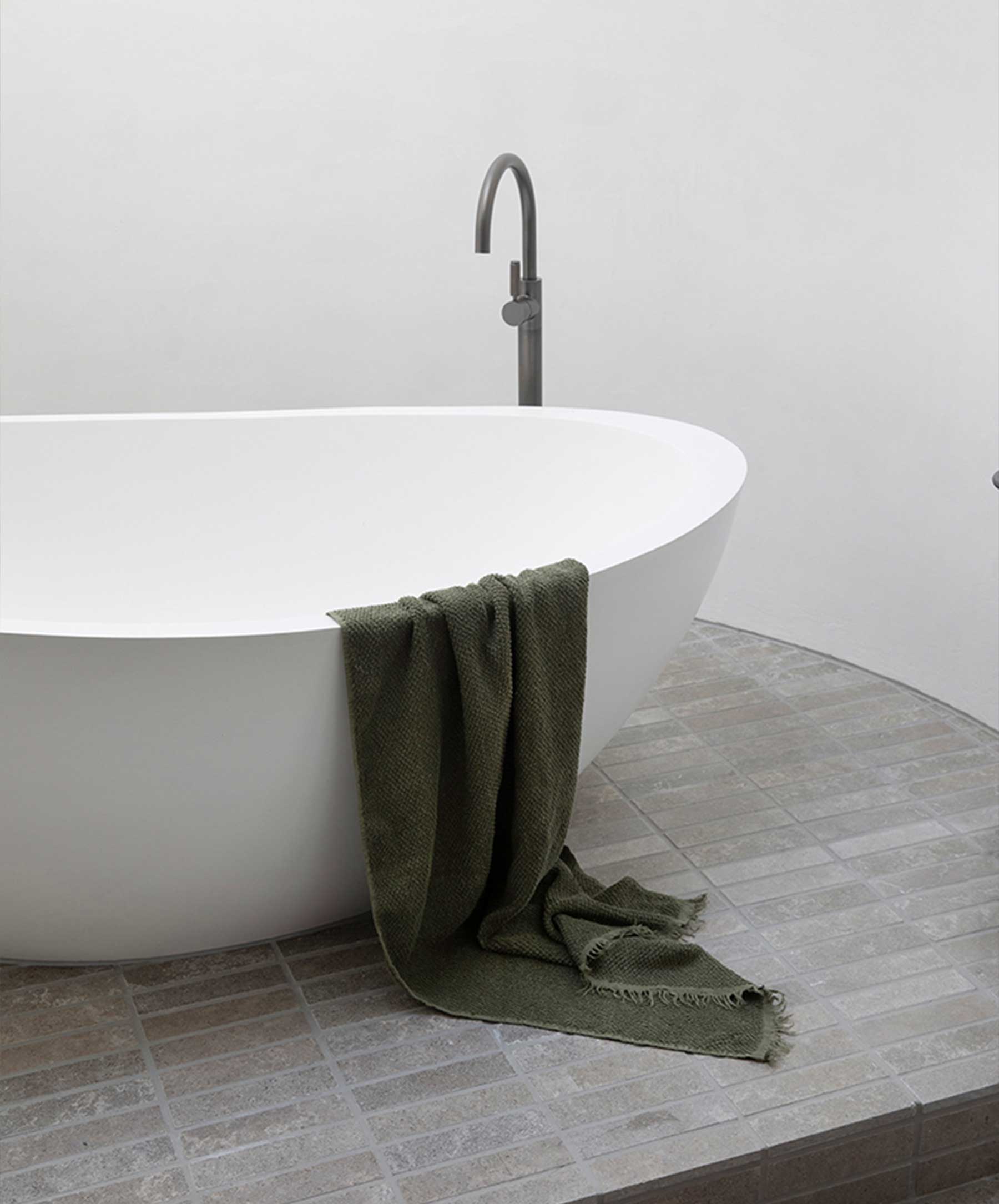 Forest Linen Absorbent Everyday Bath Towel - Image 2