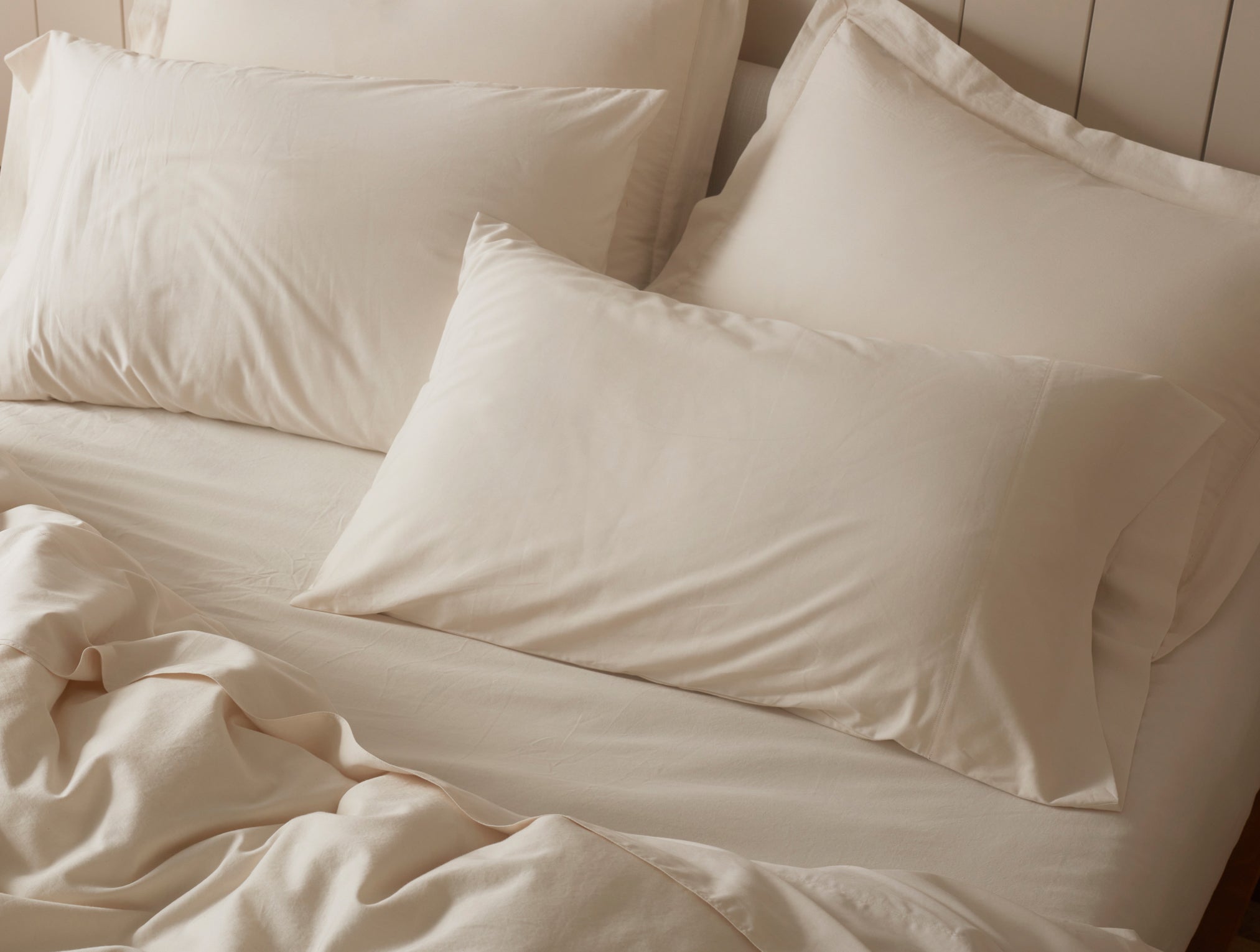 Natural Classic Sateen Pillow Sham for Everyday Comfort - Image 2
