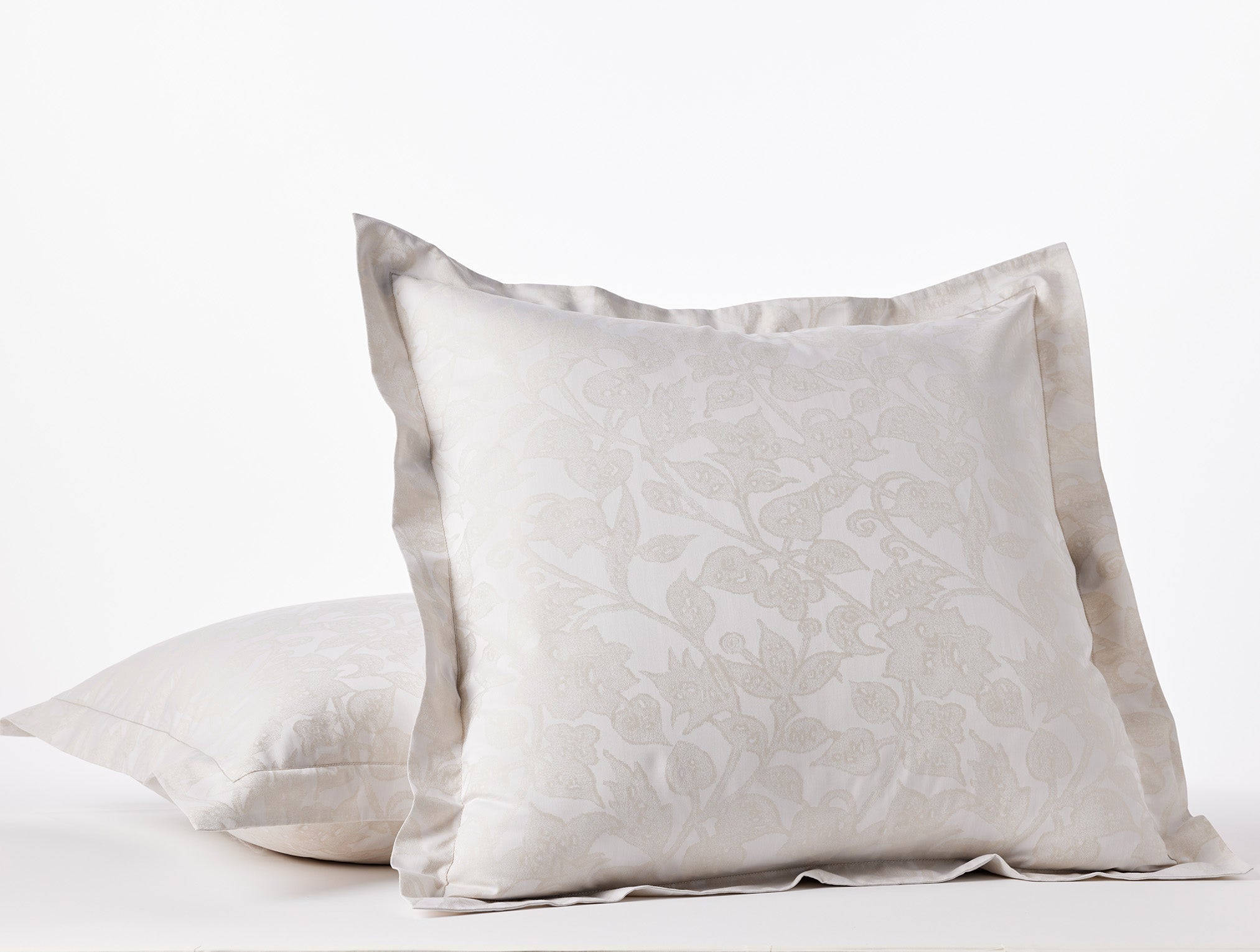 White Classic Percale Pillow Sham for Everyday Comfort - Image 3