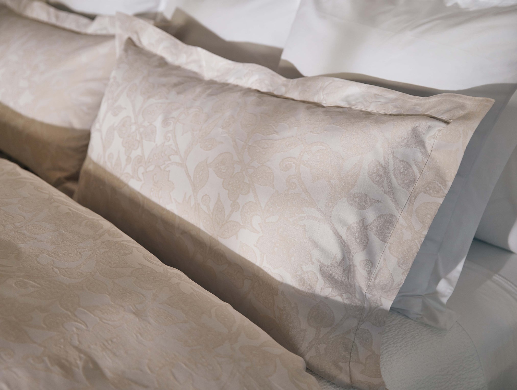 White Classic Percale Pillow Sham for Everyday Comfort - Image 2