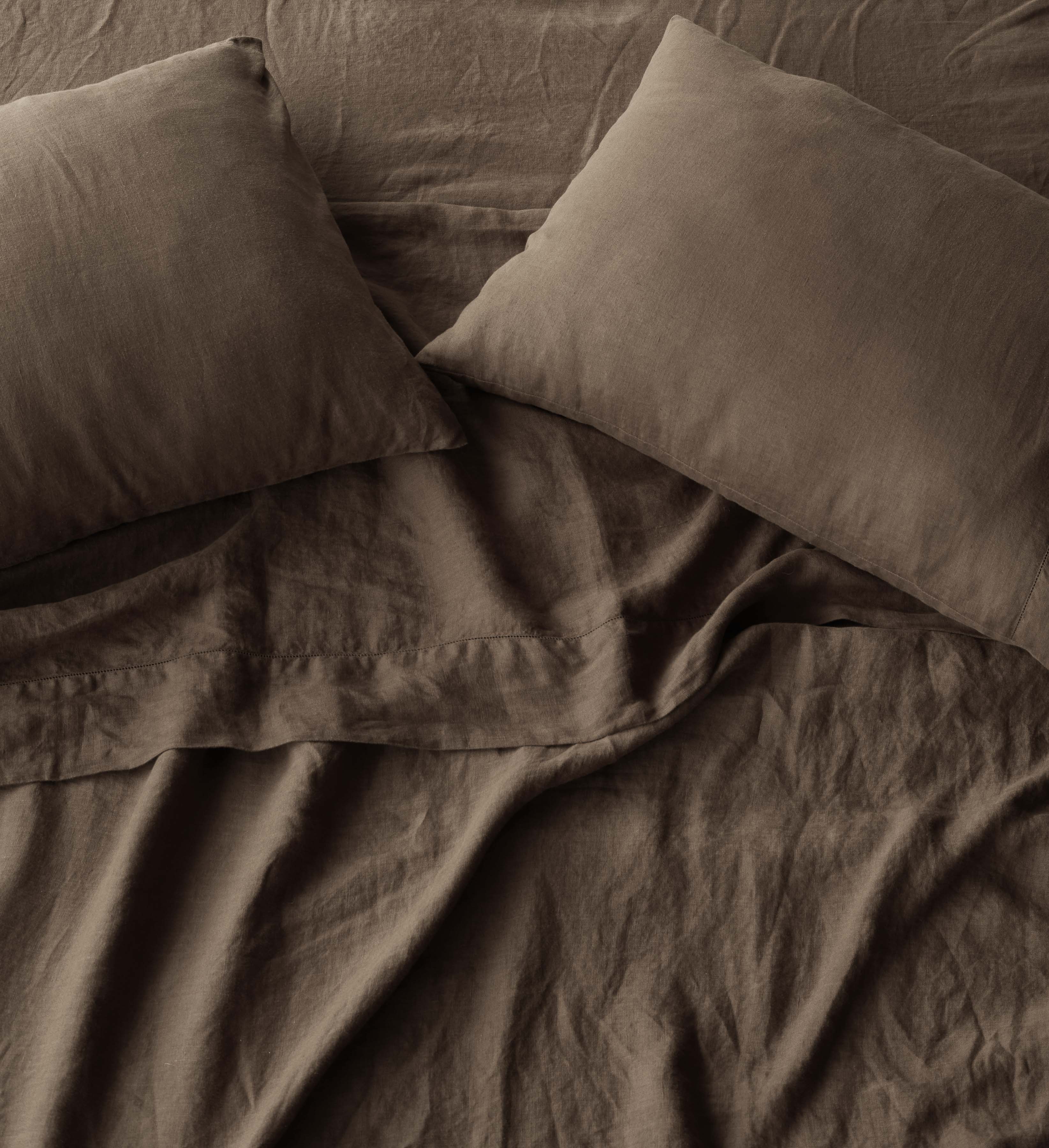 Refined Contemporary Linen Decorative Pillow - Image 21