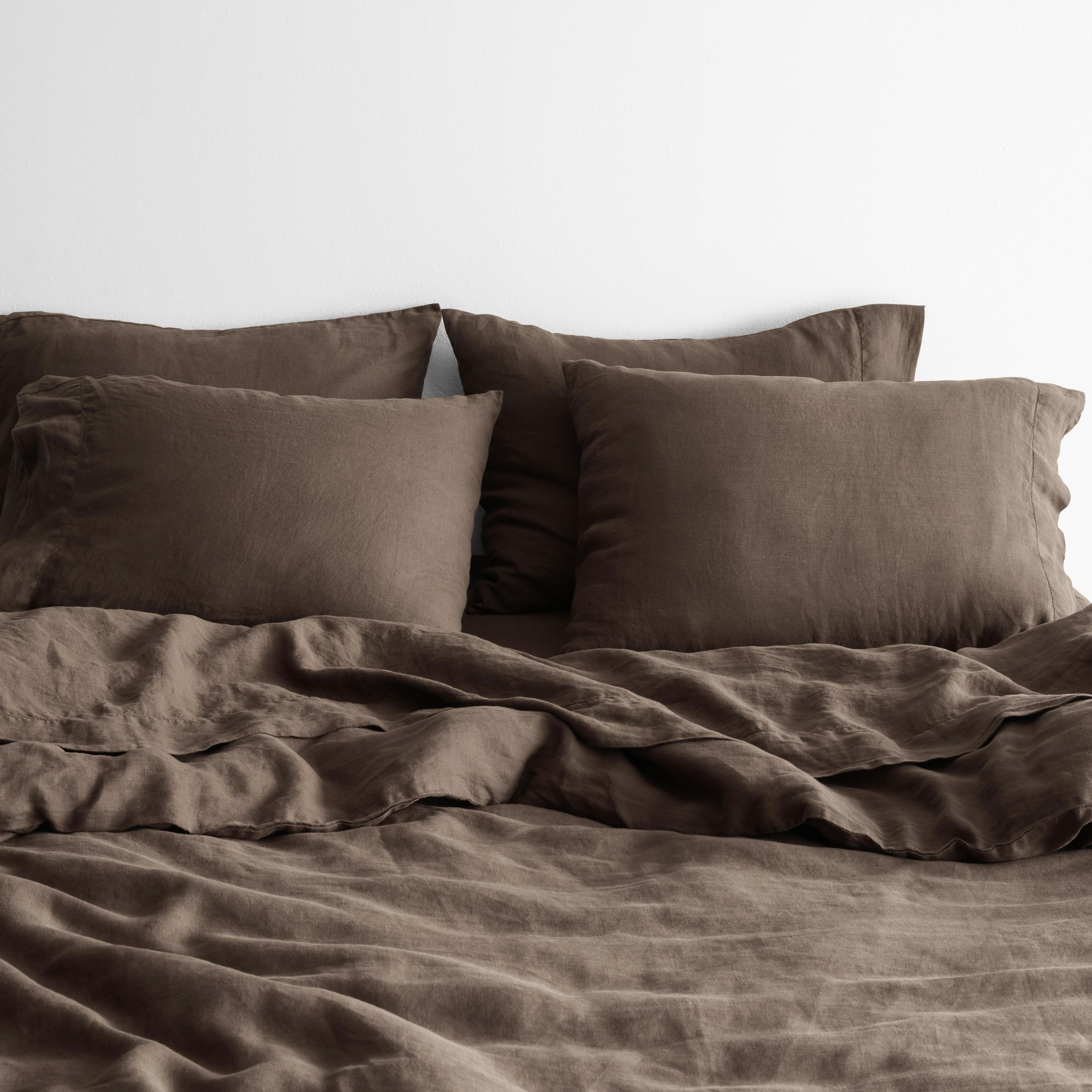 Refined Contemporary Linen Decorative Pillow - Image 137