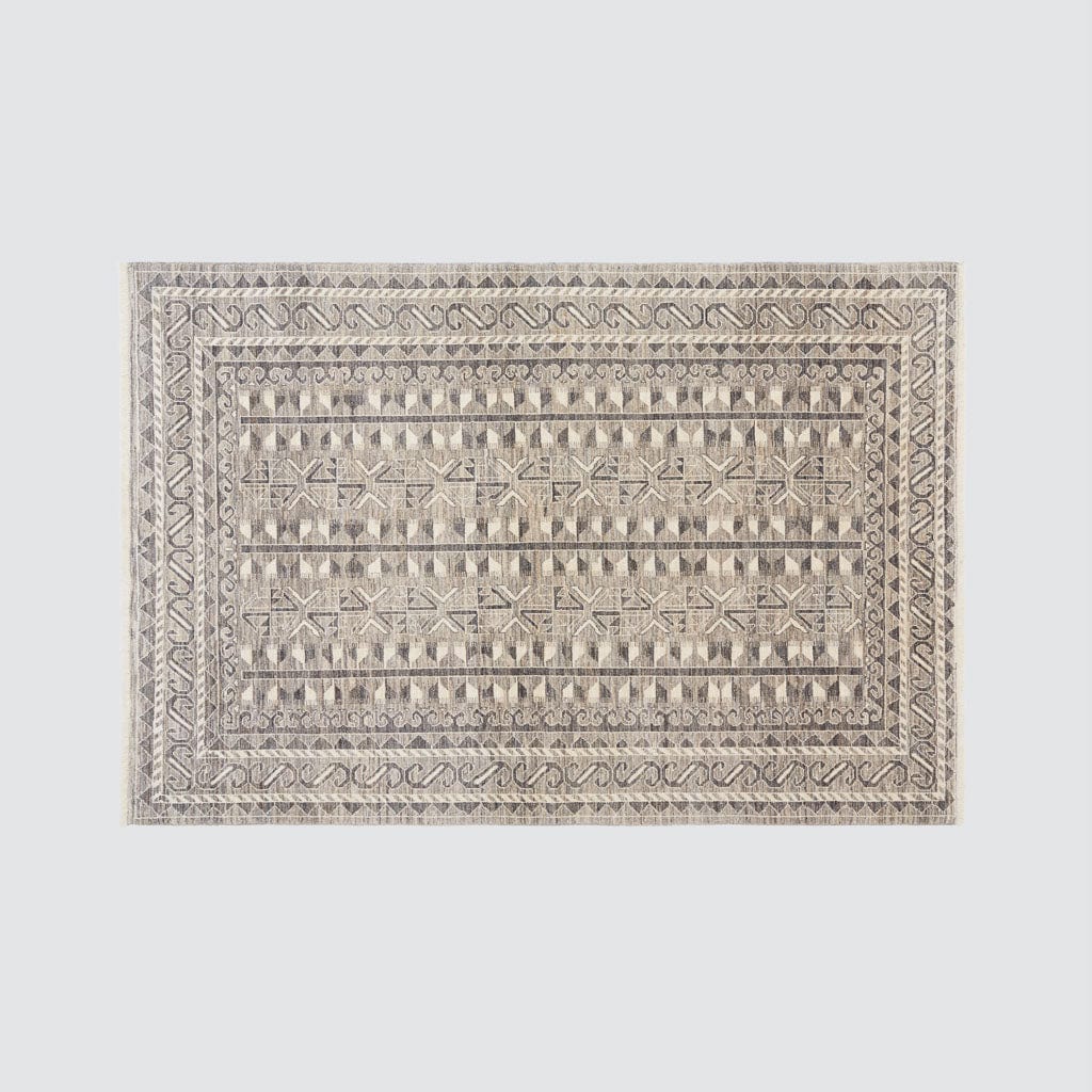 Artisan Hand-Knotted Area Rug in Charcoal - Image 3