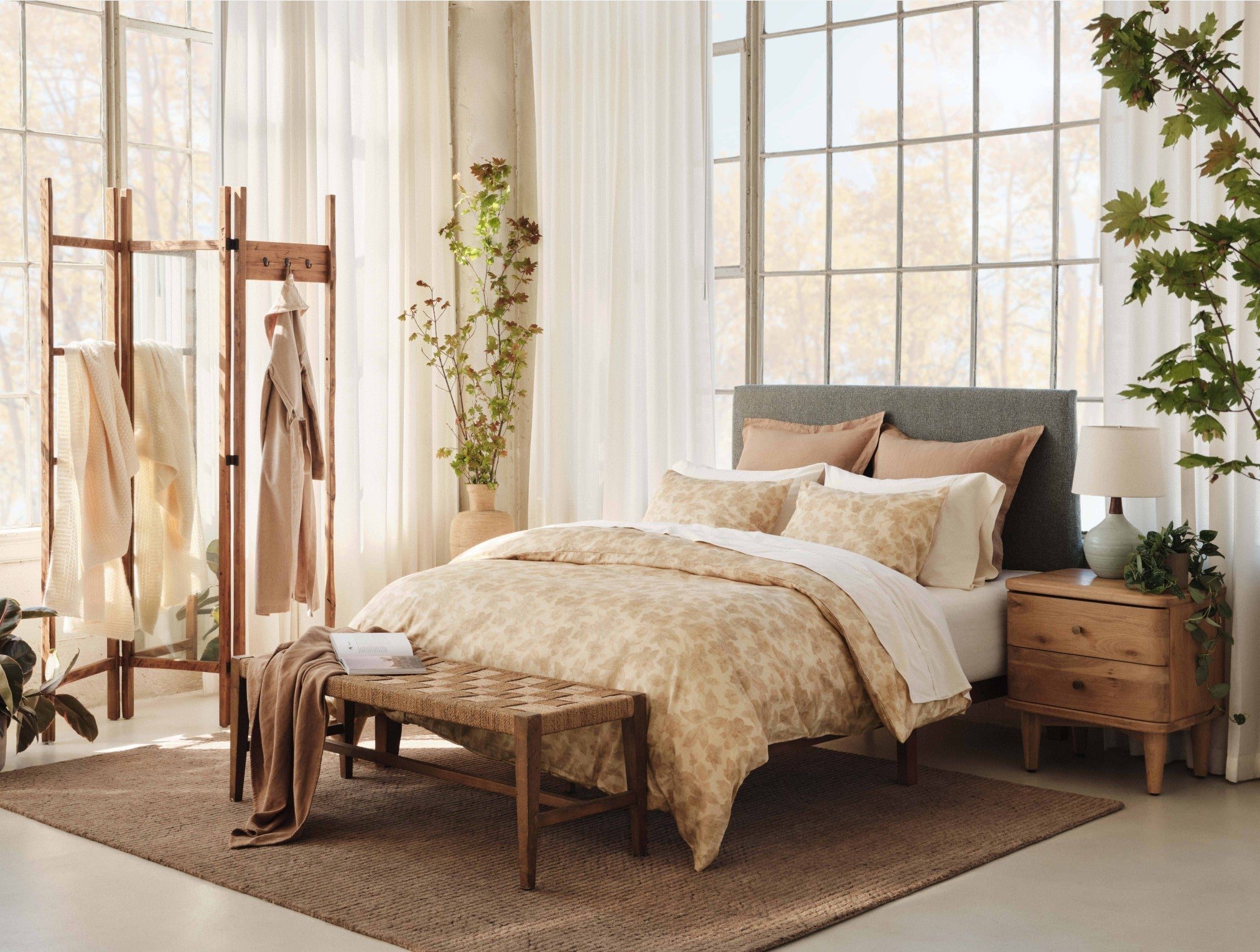 Camel Printed Textile Pillow Sham for Everyday Comfort - Image 3