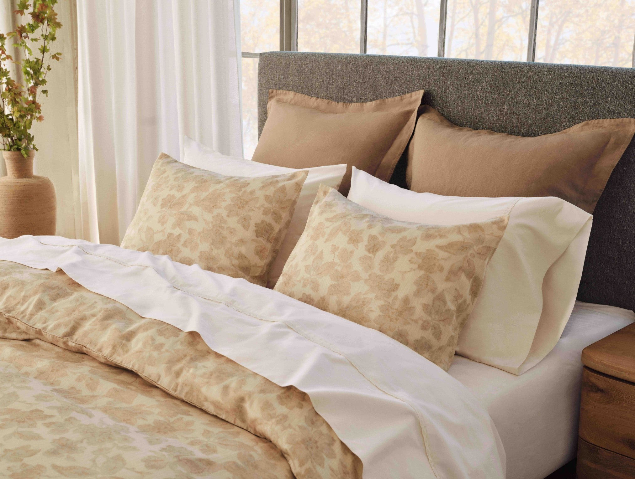 Camel Printed Textile Pillow Sham for Everyday Comfort - Image 2