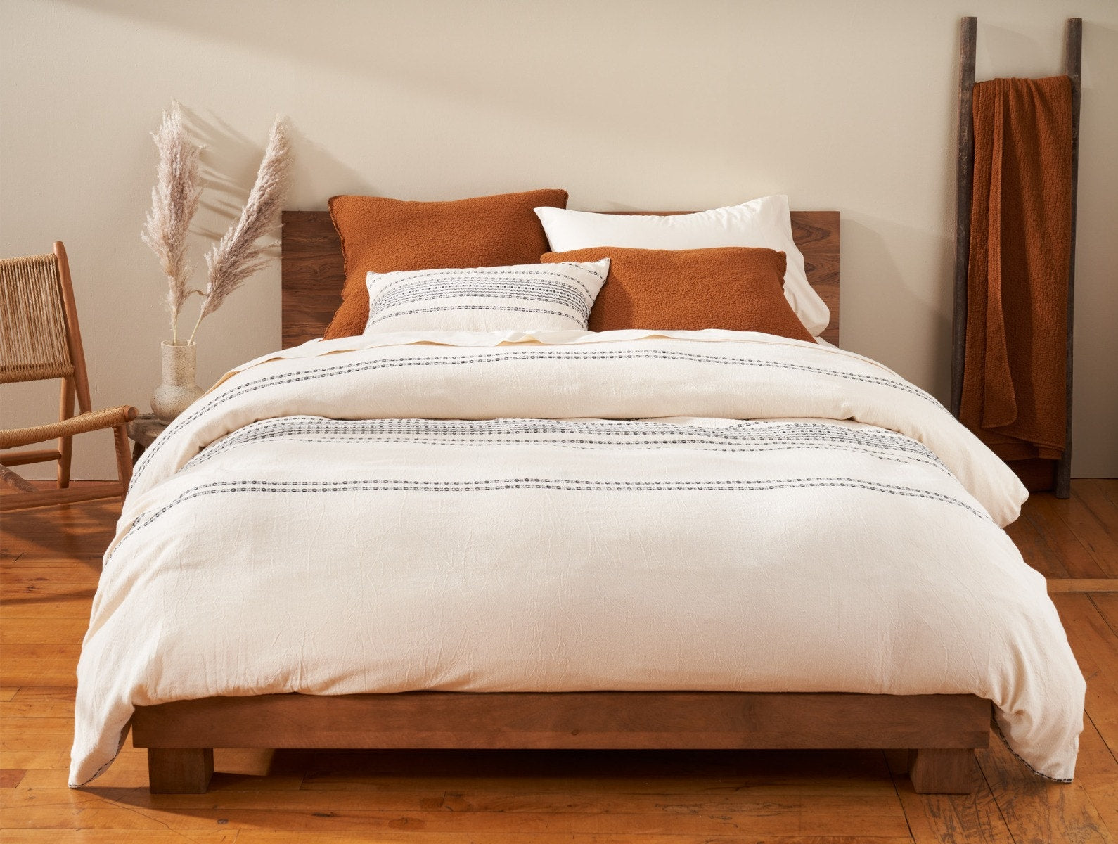 Ivory Striped Textile Pillow Sham for Everyday Comfort - Image 2